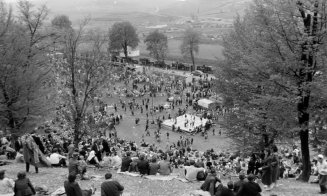 1 Mai Muncitoresc, în Pădurea Hoia. Ce amintiri au clujenii: ''Ce mai spectacole, ce mai mici, cârnați și fripturi și căzile alea cu gheață spartă pen