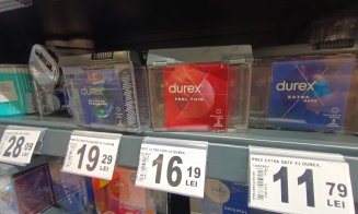 Ciocolată la 8 lei cu sistem antifurt în Cluj-Napoca. Vânzătoare: "Păi nu aţi văzut că şi prezervativele sunt tot cu antifurt?!"