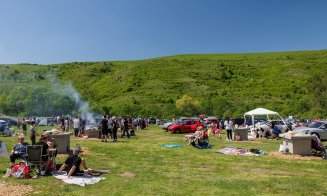 Clujenii au petrecut de 1 mai. Micii au sfârâit în zona Sfântul Ioan, în Gheorgheni și în tigăile de la bloc