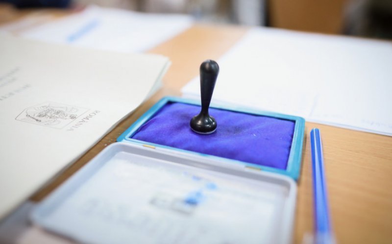 ALEGERI PREZIDENŢIALE 2025 - Prezenţa la vot la ora 11.00: în țară - 12,04% / Cluj - 11,82%