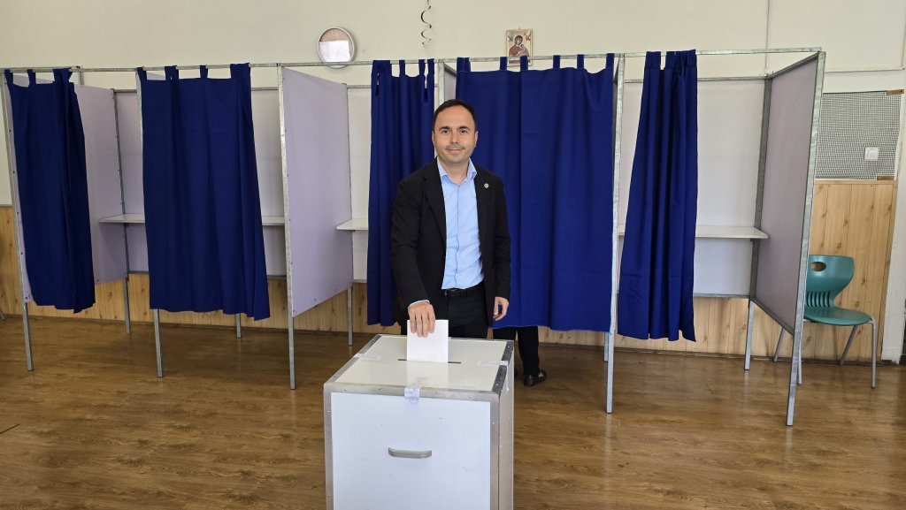 Ovidiu Cîmpean, la urne: „Nu este timpul experimentelor care ar putea să ducă țara în haos, ci este momentul deciziilor raționale”