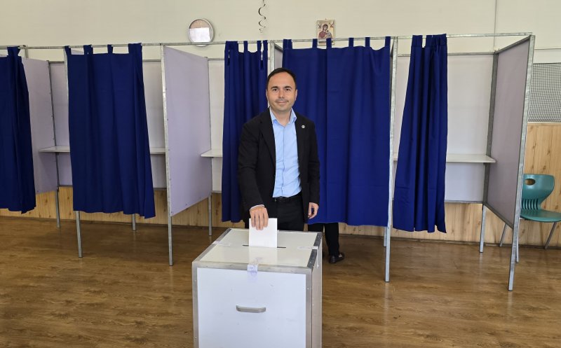 Ovidiu Cîmpean, la urne: „Nu este timpul experimentelor care ar putea să ducă țara în haos, ci este momentul deciziilor raționale”