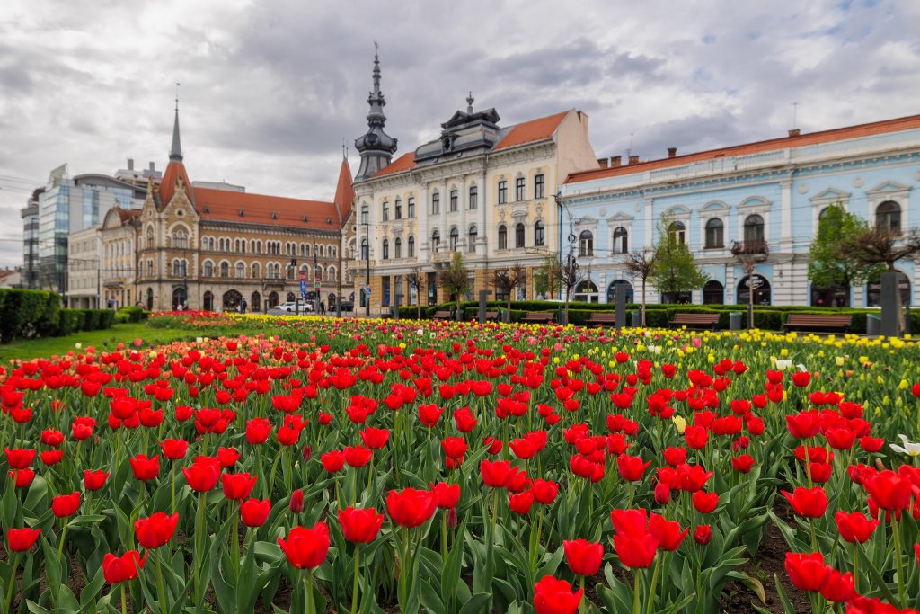 Clujul, lăudat în ziarul The Mirror: oraș cu străzi pietruite și „atmosferă relaxată”, în cea mai sigură țară din Europa