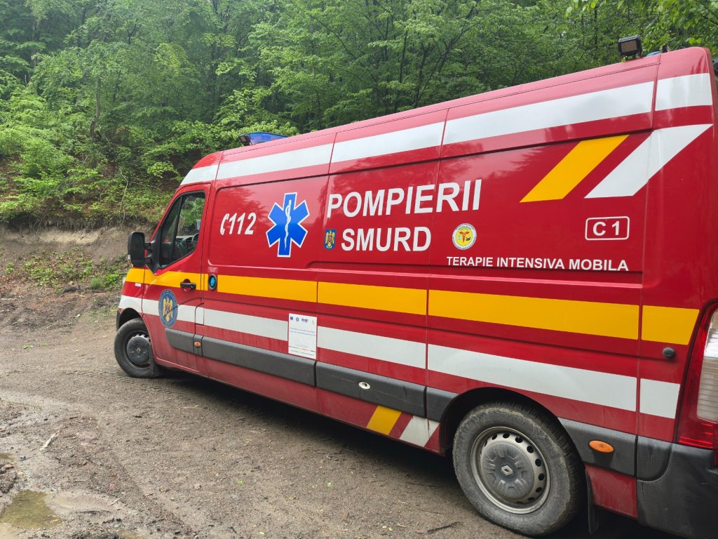 Butelie EXPLODATĂ într-o casă din Cluj / Victimă intubată. Arsuri la nivelul feţei şi mâinilor