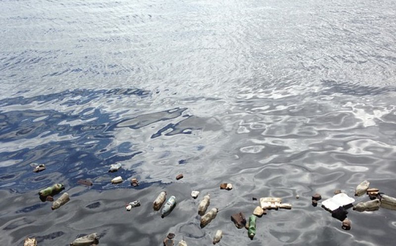 UBB Cluj lansează la Hidrocentrala Florești II "Plastic Pirates în România", un proiect de monitorizare a poluării cu plastic din râuri