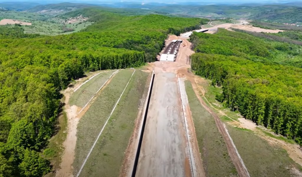 A oprit UMB lucrările pe Autostrada Transilvania? Ce spune ministrul Transporturilor