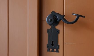 O fostă clădire dărăpănată din judeţul Cluj, transformată în "bijuterie". Ce utilitate vor avea spaţiile recent renovate