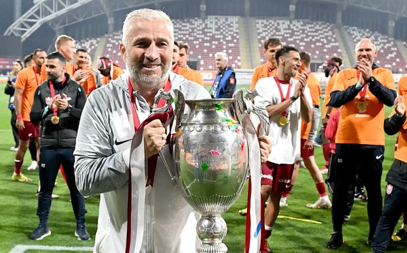 Dan Petrescu, după câştigarea Cupei cu CFR Cluj: "Nu o să mai fiu la echipă... Trofeul îl dedic mamei mele 100%"