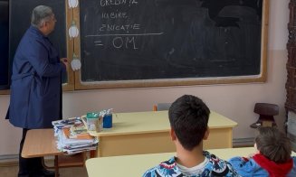 Alin Tișe, preșdinteșe CJ Cluj, a votat în școala copilăriei sale. A mers la urne alături de cei doi băieți ai săi și le-a predat o lecție de viață