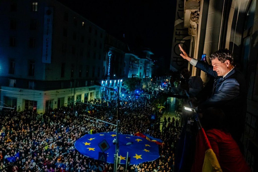 Cine este Nicușor Dan și ce avere are. De la matematician la președintele României