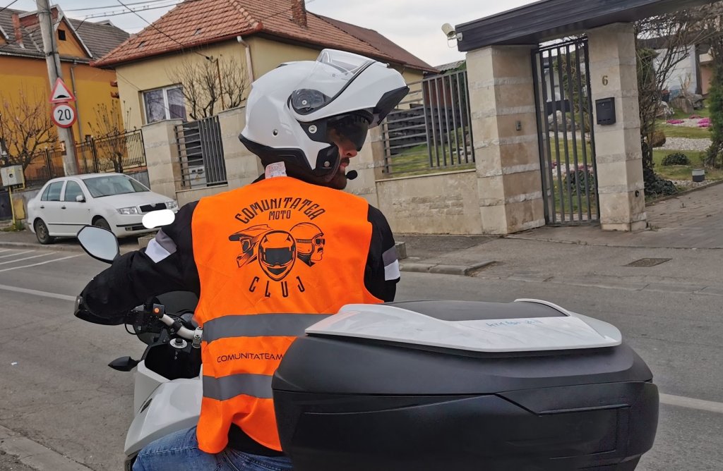 Gest impresionant. Motocicliștii vor transporta apă potabilă în zonele din Cluj-Napoca unde se ia apa