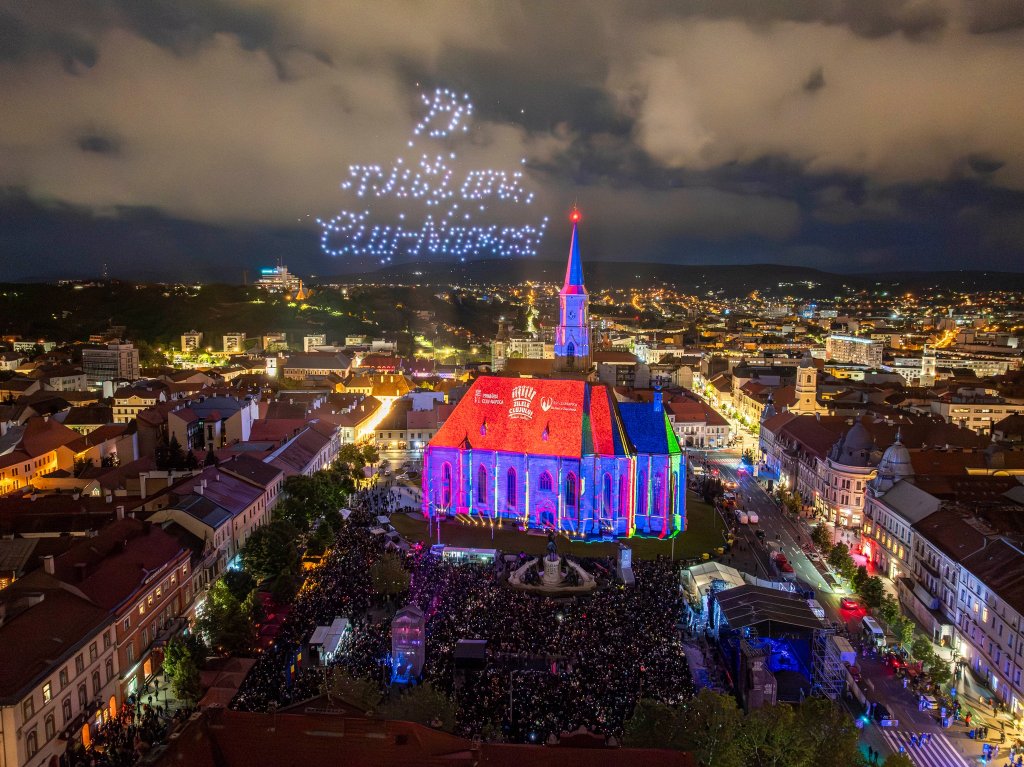 Cel mai mare spectacol de drone din istoria Clujului a avut loc sâmbătă seară