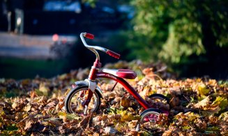 Cum să transformi o plimbare cu tricicleta într-o aventură de neuitat pentru copii