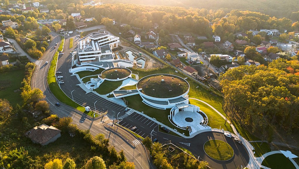 Clujul are un nou hotel de cinci stele, parte dintr-un complex ridicat de la zero în locul fostului camping din Făget