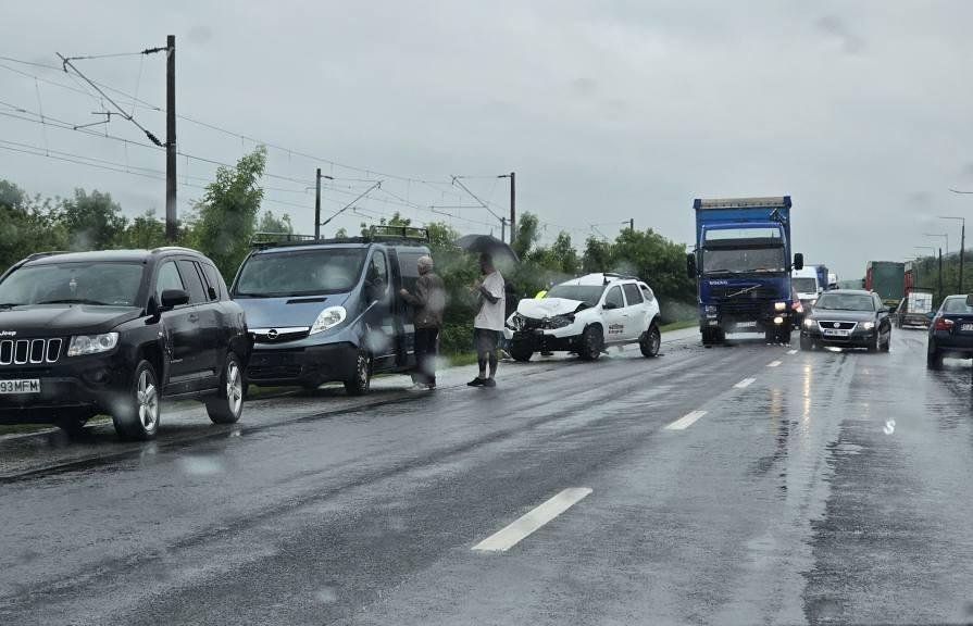 Cum s-a produs accidentul cu patru mașini din Dej