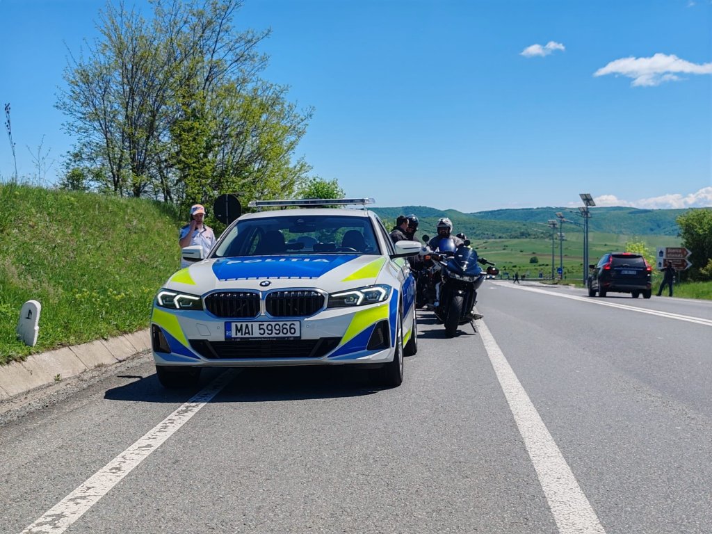 Un tânăr a ajuns "la beciul domnesc" după ce a făcut accident băut și cu permisul suspendat și a fugit de la locul faptei