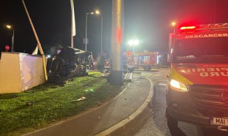 ACCIDENT MORTAL pe Calea Turzii: Descarcerarea a extras o victimă / În ciuda manevrelor de resuscitare, a fost declarat decesul