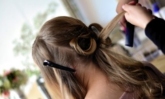 4 sfaturi de la hairstiliști pentru un păr moale și mătăsos în fiecare zi