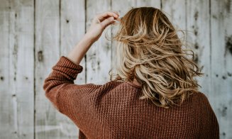 4 sfaturi de la hairstiliști pentru un păr moale și mătăsos în fiecare zi
