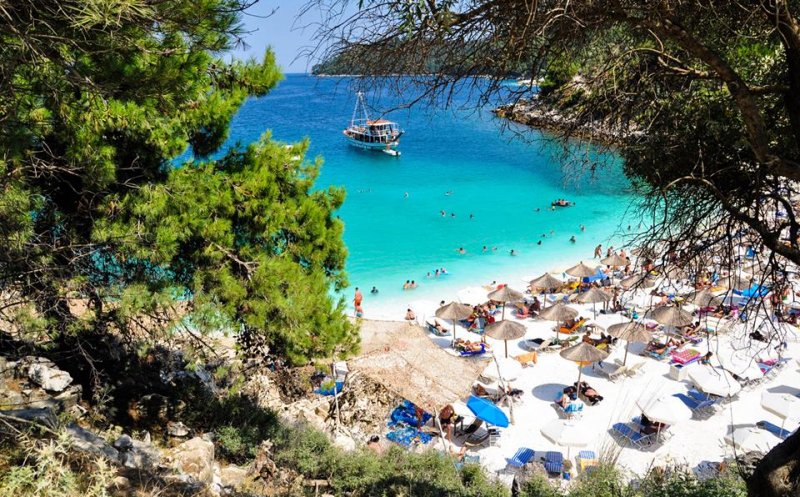 O familie de români și-a calculat la virgulă bugetul pentru vacanța din 2025: cât o vor costa 10 zile în Thassos, Grecia