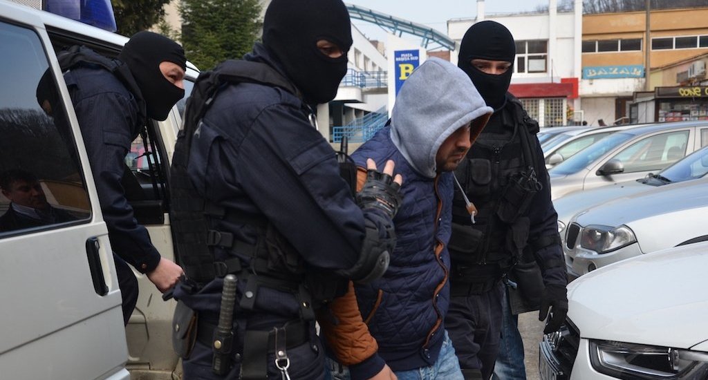 Viață de fugar la doar 20 de ani: Tânăr condamnat de Tribunalul Cluj, prins în Irlanda și adus în țară