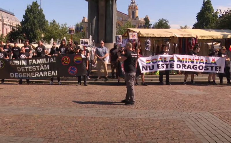 În paralel cu Pride Cluj, miting pentru Familie în Piața Avram Iancu: "În fața răului absolut, noi ridicăm steagul iubirii autentice!"