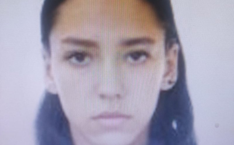 Adolescentă de 15 ani din Cluj-Napoca, dată dispărută. Sunaţi la 112 dacă o vedeți!