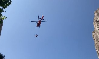 Cine sunt cele două persoane accidentate grav în Cheile Turzii. Victimele au fost transportate la spital cu elicopterul SMURD