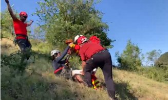 Cine sunt cele două persoane accidentate grav în Cheile Turzii. Victimele au fost transportate la spital cu elicopterul SMURD