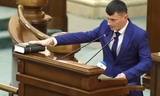 Senator condamnat la închisoare. A condus un vehicul cu permisul suspendat / Paul Ciprian Pintea şi-a falsificat şi CV-ul