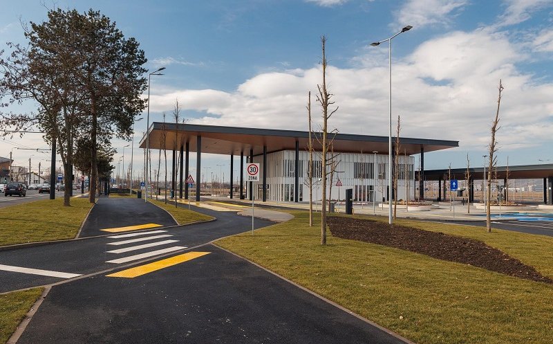 Scad prețurile în Park&Ride-ul Primăriei de la aeroport Cluj. VEZI LISTA DE TARIFE