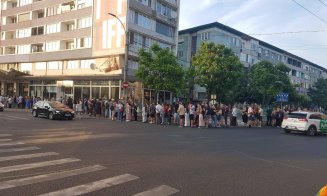 Coadă la film la Cluj-Napoca: „Kontinental 25”, noul film al lui Radu Jude, proiectat la TIFF