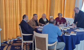 O nouă carte lansată de Alin Tișe: „ / Florin Piersic, prezent la eveniment