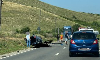 Trafic blocat în urma unui accident GRAV în județul Cluj. Un bărbat e în stop cardio-respirator și o femeie inconștientă