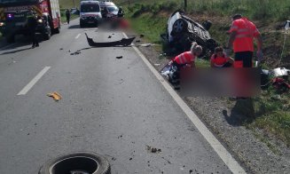 Cluj: Un bărbat a MURIT într-un accident rutier, iar o femeie e transportată în stare GRAVĂ la spital