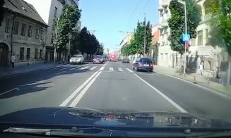Cluj-Napoca: "Dacă nu sunt pietoni pe trecere, culoarea roșie a semaforului e opțională" / "De multe ori și când sunt pietoni pe trecere e opțională!!!"