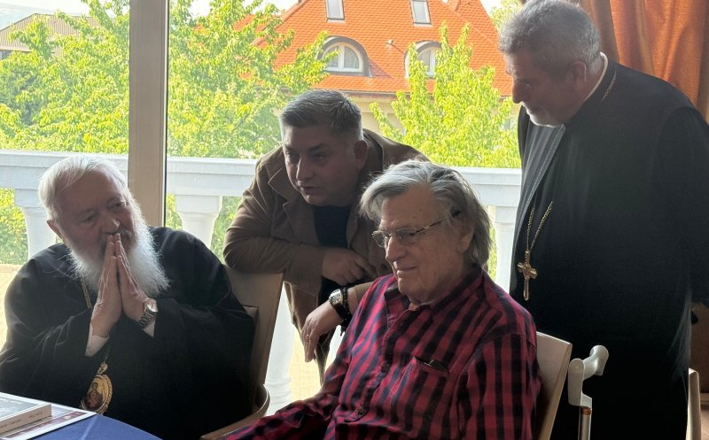 Alin Tișe, impresionat de cei care au fost la lansarea cărții sale: „Într-o lume care aleargă, voi v-ați oprit”