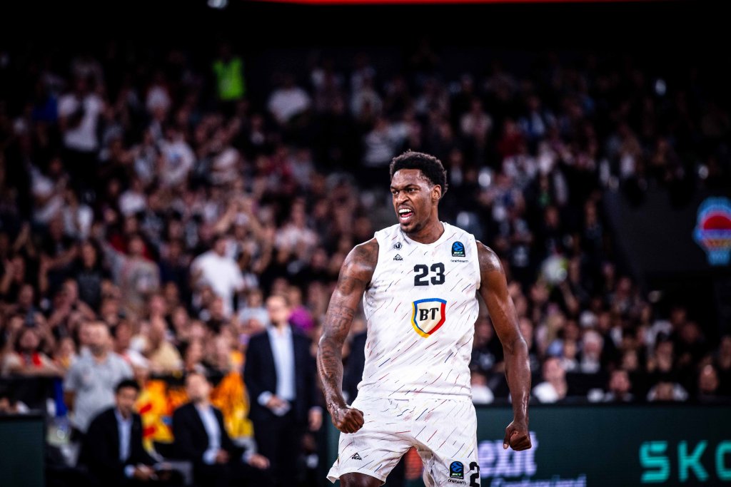 Plecat de la U-BT, DeShawn Stephens nu duce lipsă de oferte. Unde e dorit americanul
