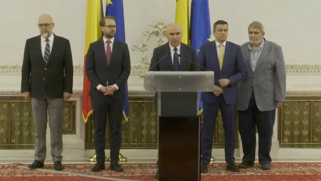 Acordul politic pentru formarea coaliţiei de guvernare a fost semnat. Când va avea loc rocada premierului între PNL și PSD