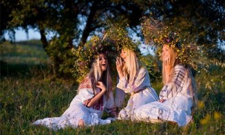 Noaptea de Sânziene 2025. Tradiții și obiceiuri: Ce trebuie să faci în această noapte ca să învingi spiritele rele