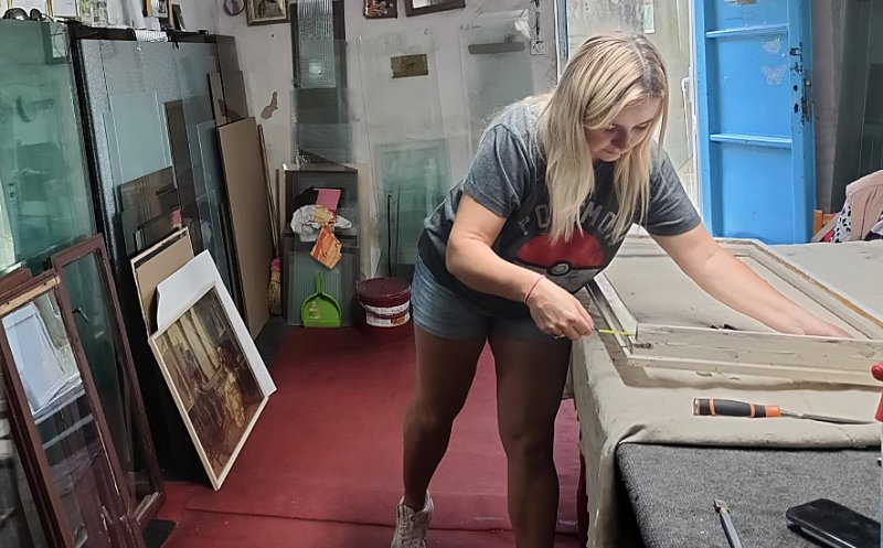 Meseria e brățară de aur! O tânără din Mănăștur povestește de ce a dat un job în corporații pe munca de geamgiu / ”Nici nu mă văd lucrând altceva :)”