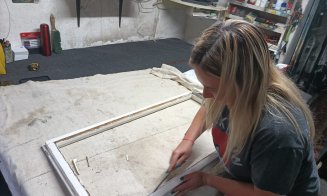 Meseria e brățară de aur! O tânără din Mănăștur povestește de ce a dat un job în corporații pe munca de geamgiu / ”Nici nu mă văd lucrând altceva :)”