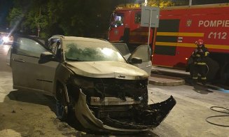 A luat foc un jeepan noaptea trecută, în Cluj-Napoca