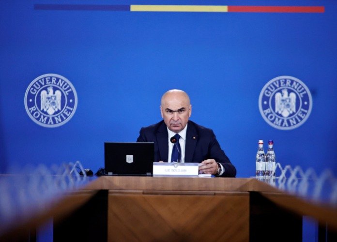 Premierul Bolojan spune că TVA va fi reașezată la două praguri. Cum vor fi impozitate băncile