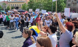 Se anunță o vacanță de vară fierbinte! Profesorii se pregătesc de proteste și amenință cu greva generală