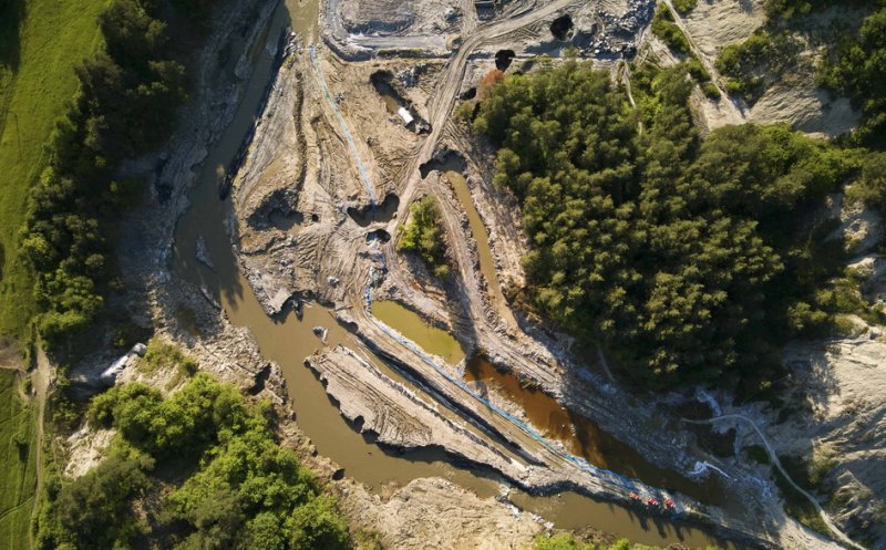 La scurt timp după dezastrul de la Praid, directorul Salrom a primit o mărire de salariu!!! 5000 de lei în plus, pe lângă cei 32.000