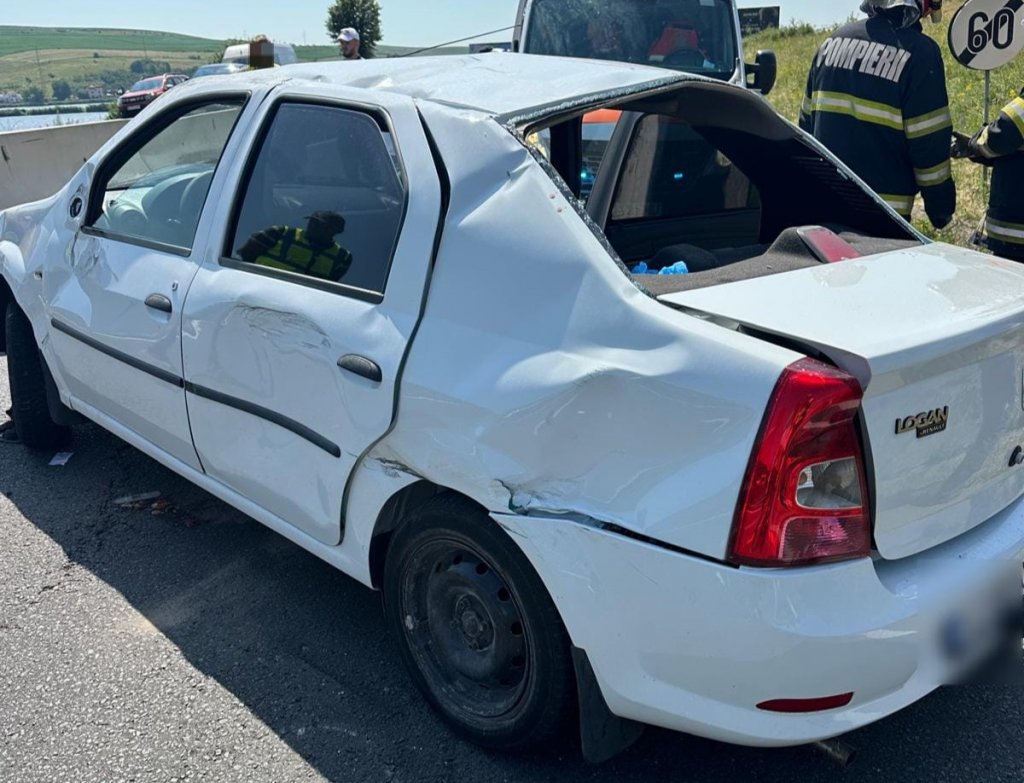 Accident grav în Cluj între un autoturism și o autobetonieră: patru victime transportate de urgență la spital