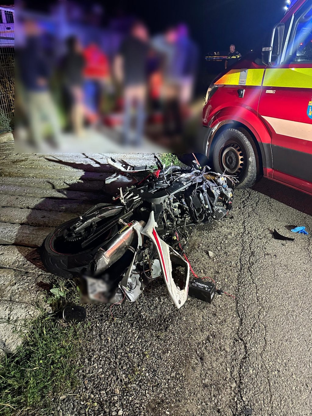 Accident mortal pe un drum din județul Cluj. Un motociclist a decedat și un minor a ajuns la spital