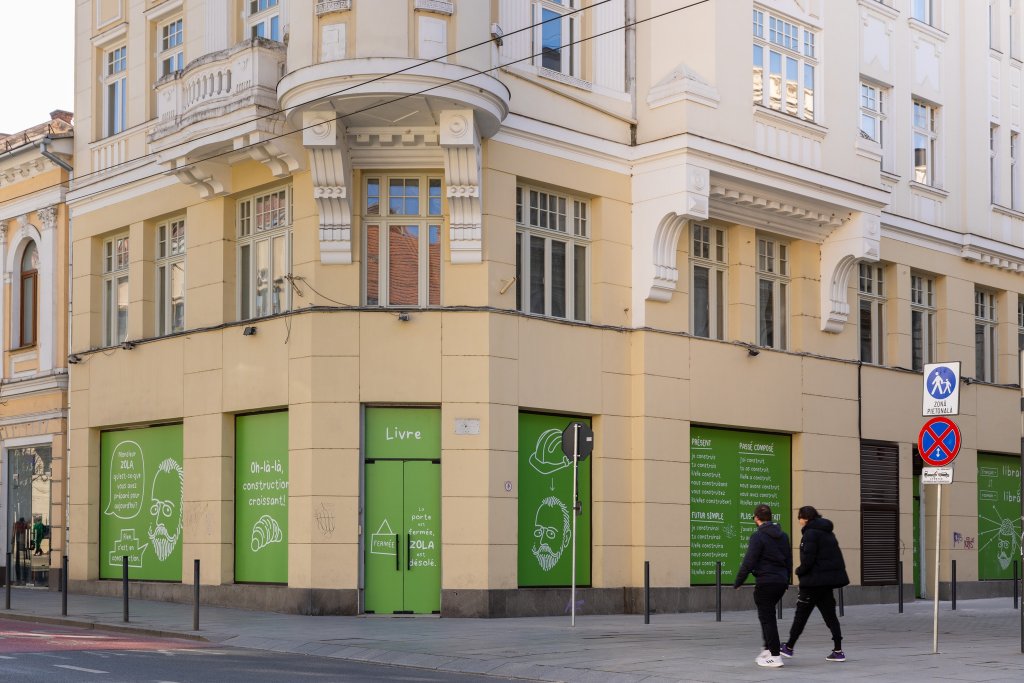 Nu e librările franțuzească, e încă un Cărturești în Cluj-Napoca. La câteva sute de metri de cel din casa Hintz: ''o alegere conștientă și asumată''