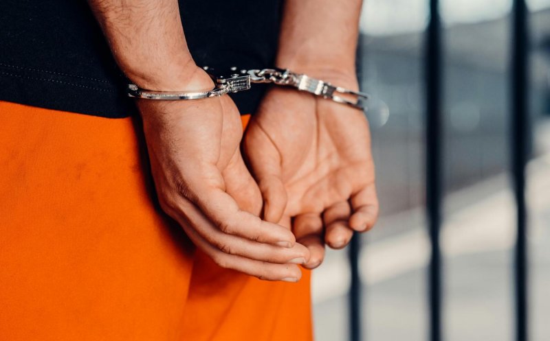 Caz șocant în Cluj: minoră de 14 ani, victima unui viol repetat. Suspectul a fost arestat preventiv